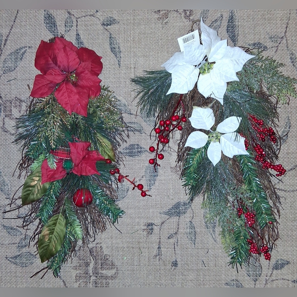 2 Christmas Poinsettia Swags NWT